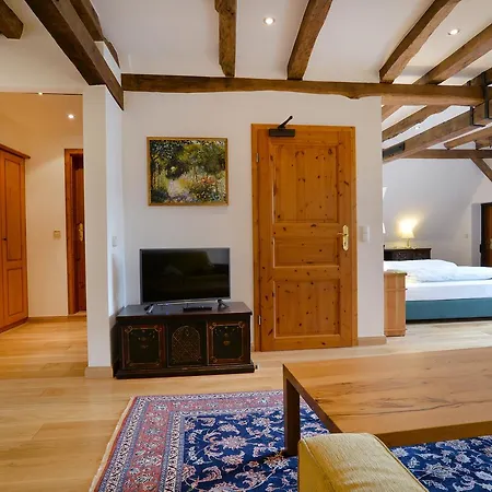 Hotel Haus Lipmann 2*